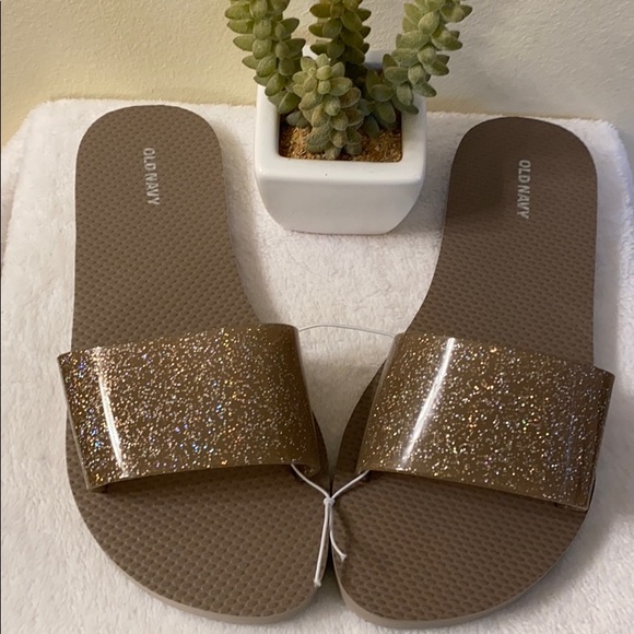 NWOT: Old Navy- Flip Flops - Picture 1 of 2